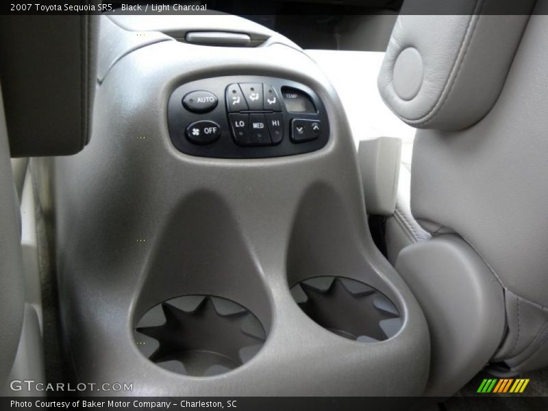 Black / Light Charcoal 2007 Toyota Sequoia SR5