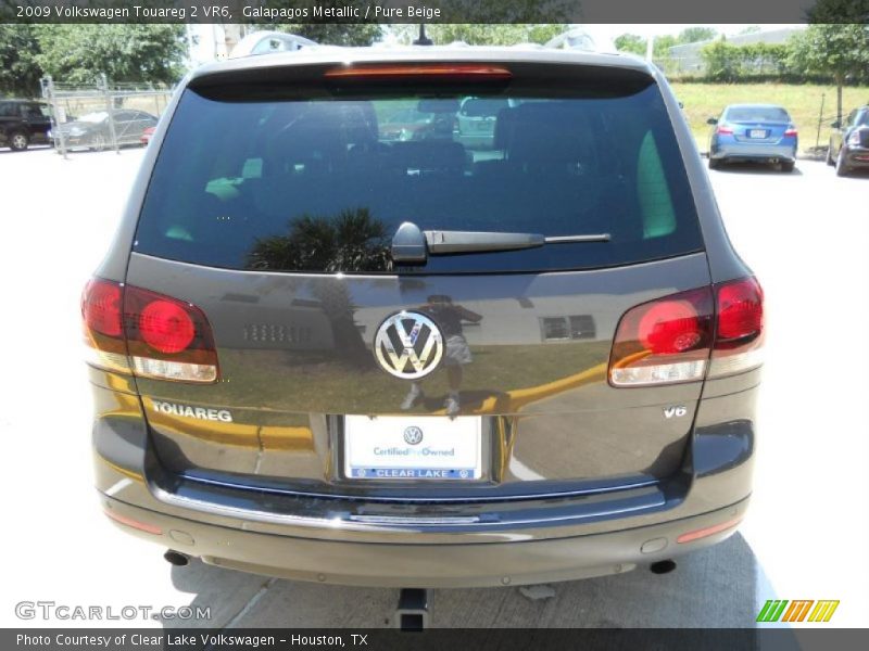 Galapagos Metallic / Pure Beige 2009 Volkswagen Touareg 2 VR6
