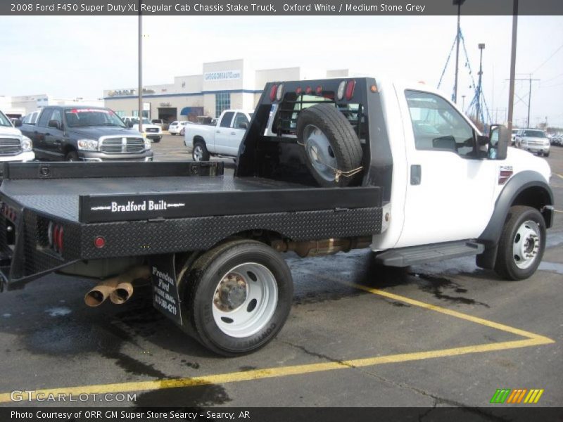 Oxford White / Medium Stone Grey 2008 Ford F450 Super Duty XL Regular Cab Chassis Stake Truck