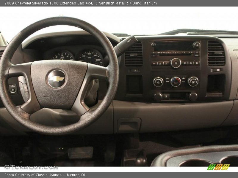 Dashboard of 2009 Silverado 1500 Extended Cab 4x4