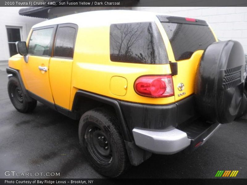 Sun Fusion Yellow / Dark Charcoal 2010 Toyota FJ Cruiser 4WD