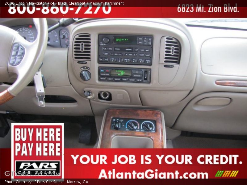 Black Clearcoat / Medium Parchment 2000 Lincoln Navigator 4x4