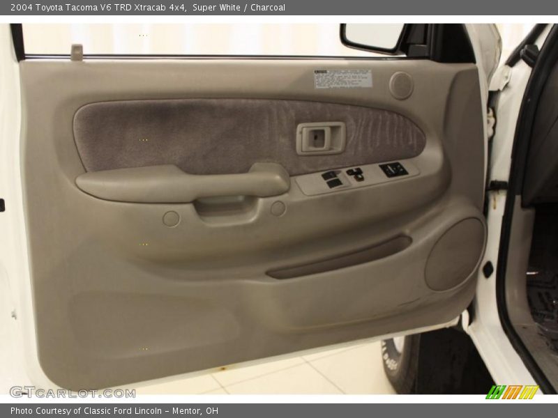 Door Panel of 2004 Tacoma V6 TRD Xtracab 4x4