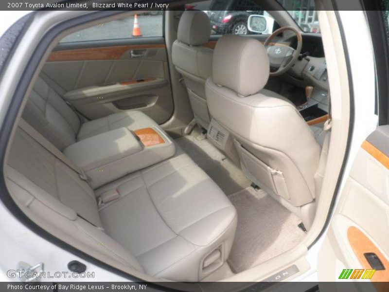 Blizzard White Pearl / Ivory 2007 Toyota Avalon Limited