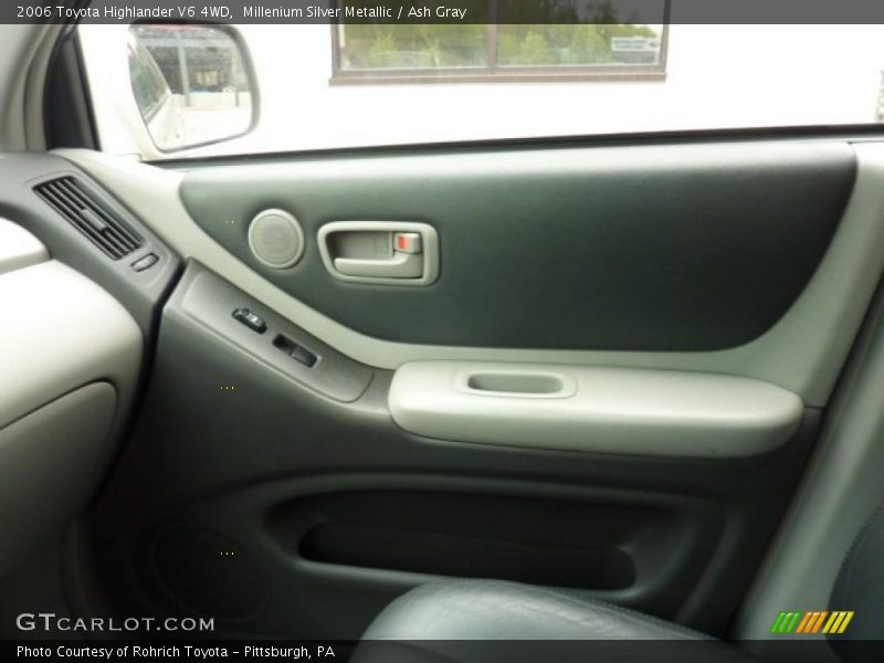 Millenium Silver Metallic / Ash Gray 2006 Toyota Highlander V6 4WD