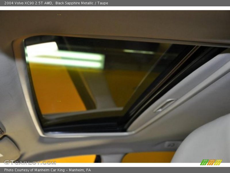 Black Sapphire Metallic / Taupe 2004 Volvo XC90 2.5T AWD