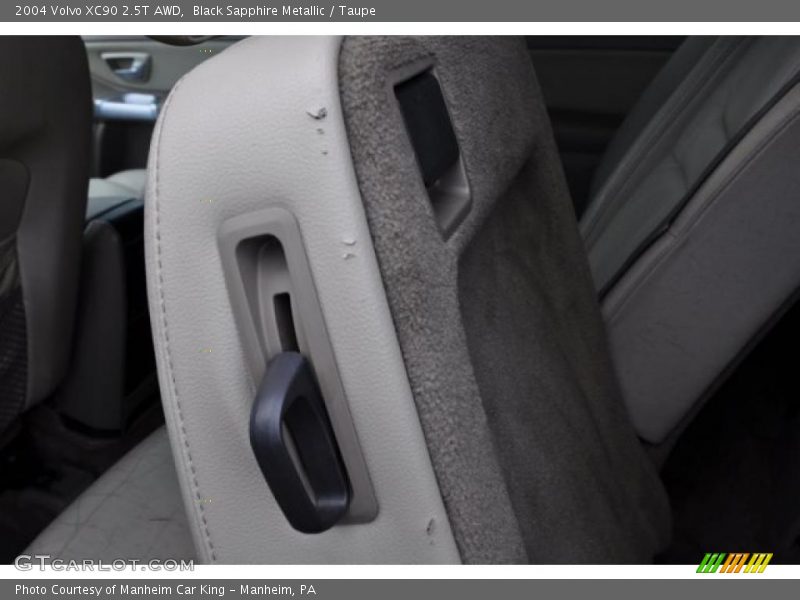 Black Sapphire Metallic / Taupe 2004 Volvo XC90 2.5T AWD