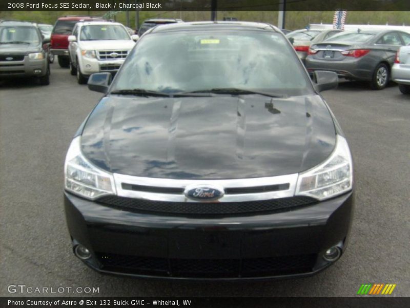 Black / Charcoal Black 2008 Ford Focus SES Sedan