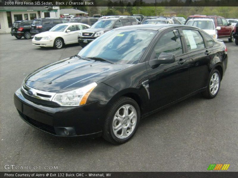Black / Charcoal Black 2008 Ford Focus SES Sedan