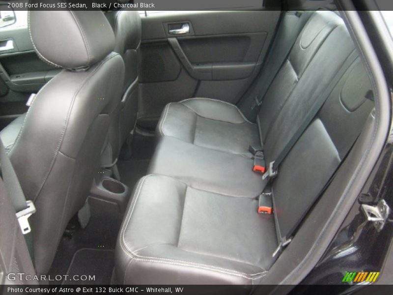 Black / Charcoal Black 2008 Ford Focus SES Sedan