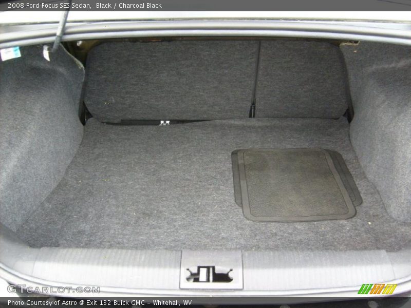 Black / Charcoal Black 2008 Ford Focus SES Sedan