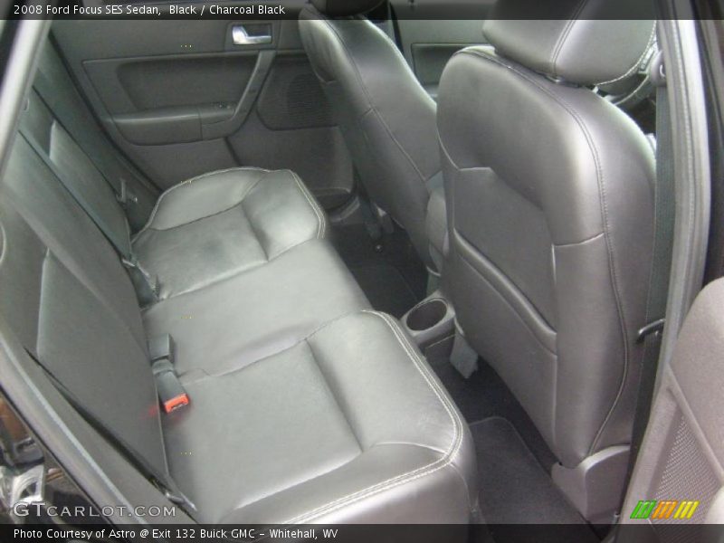 Black / Charcoal Black 2008 Ford Focus SES Sedan