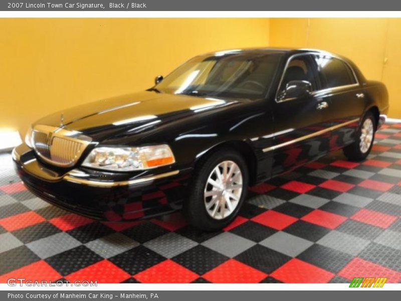 Black / Black 2007 Lincoln Town Car Signature