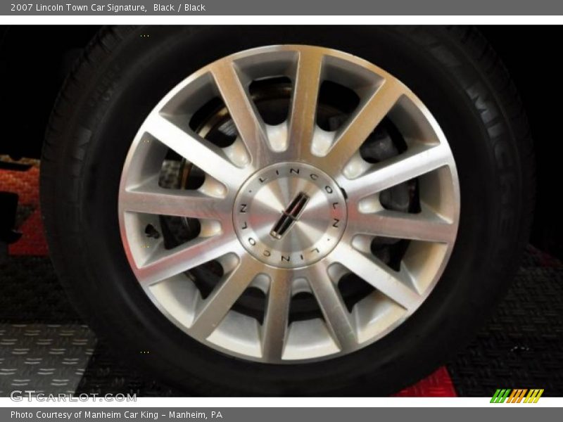 Black / Black 2007 Lincoln Town Car Signature