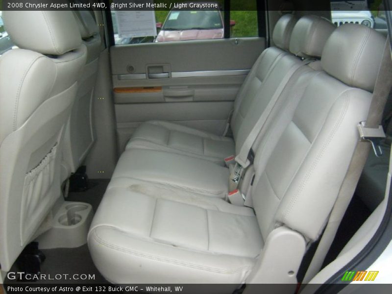 Bright Silver Metallic / Light Graystone 2008 Chrysler Aspen Limited 4WD