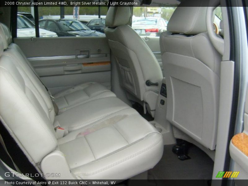 Bright Silver Metallic / Light Graystone 2008 Chrysler Aspen Limited 4WD