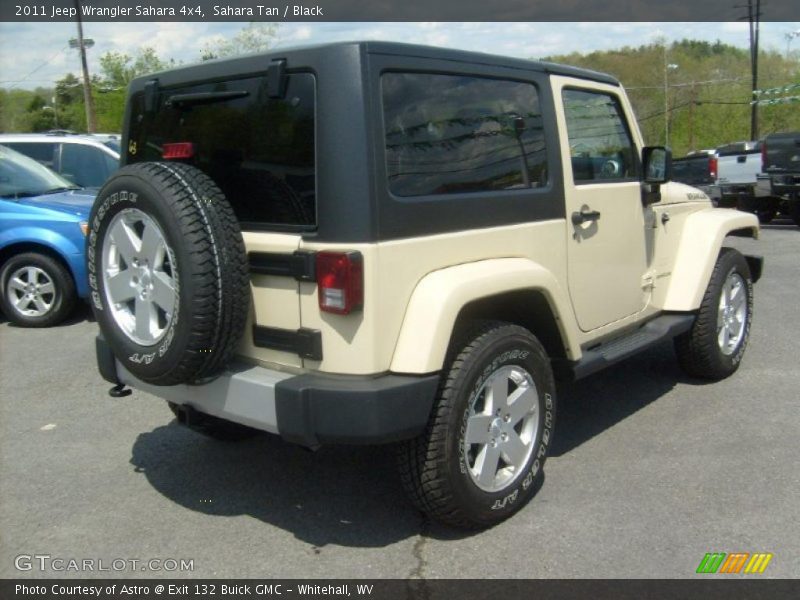 Sahara Tan / Black 2011 Jeep Wrangler Sahara 4x4