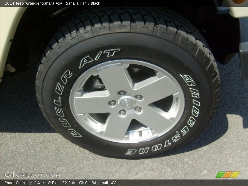 Sahara Tan / Black 2011 Jeep Wrangler Sahara 4x4