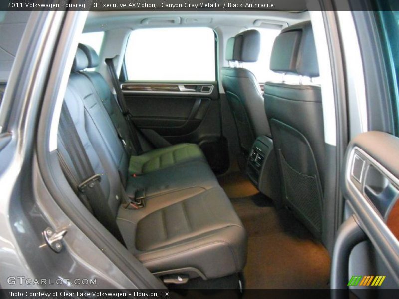 Canyon Gray Metallic / Black Anthracite 2011 Volkswagen Touareg TDI Executive 4XMotion