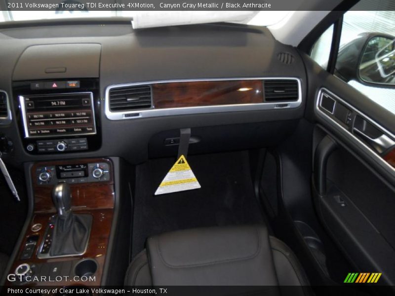 Canyon Gray Metallic / Black Anthracite 2011 Volkswagen Touareg TDI Executive 4XMotion