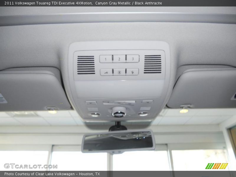 Canyon Gray Metallic / Black Anthracite 2011 Volkswagen Touareg TDI Executive 4XMotion