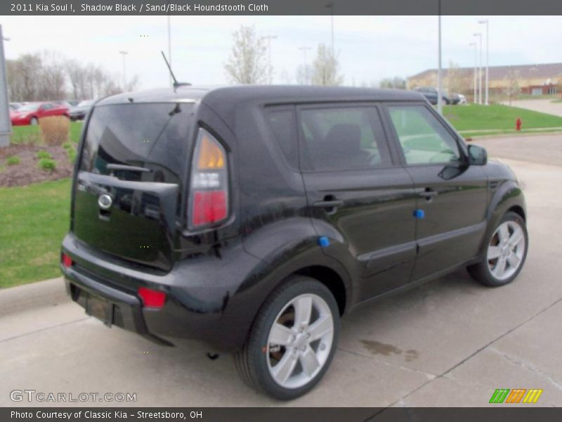 Shadow Black / Sand/Black Houndstooth Cloth 2011 Kia Soul !
