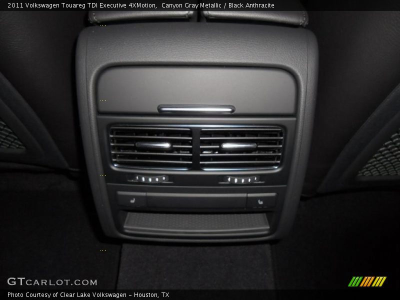 Canyon Gray Metallic / Black Anthracite 2011 Volkswagen Touareg TDI Executive 4XMotion