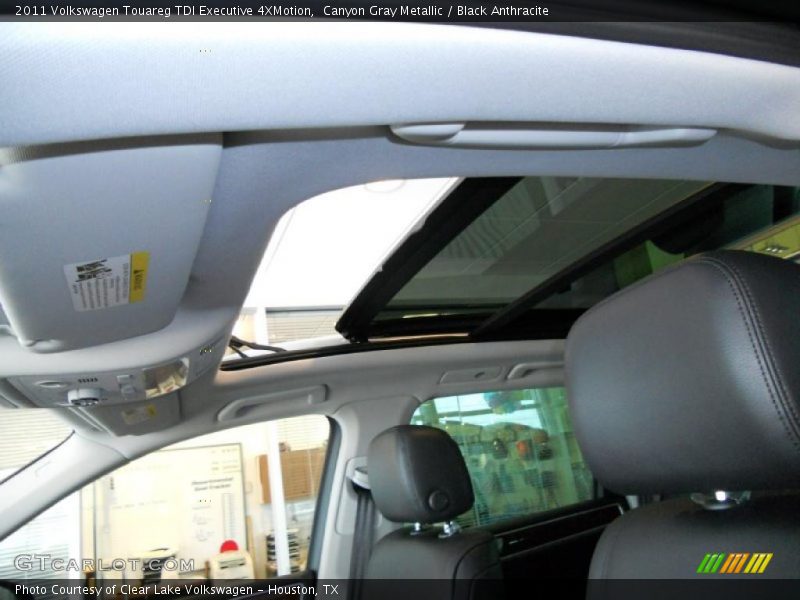 Canyon Gray Metallic / Black Anthracite 2011 Volkswagen Touareg TDI Executive 4XMotion