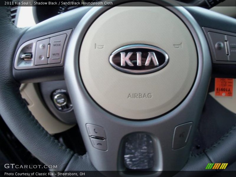 Shadow Black / Sand/Black Houndstooth Cloth 2011 Kia Soul !