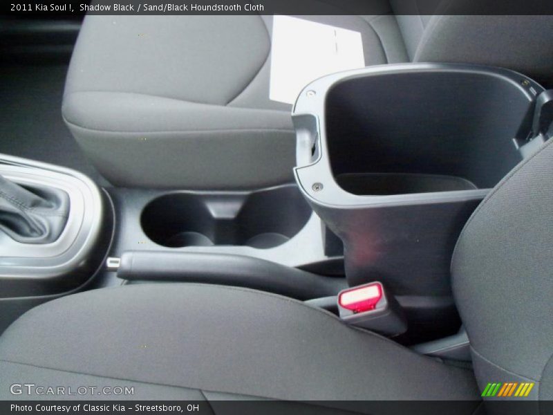Shadow Black / Sand/Black Houndstooth Cloth 2011 Kia Soul !