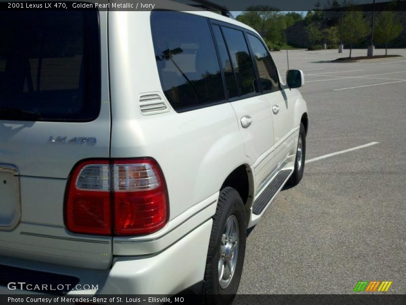 Golden Pearl Metallic / Ivory 2001 Lexus LX 470