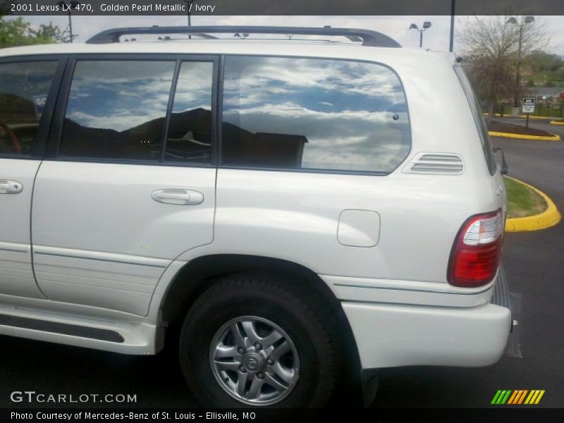 Golden Pearl Metallic / Ivory 2001 Lexus LX 470