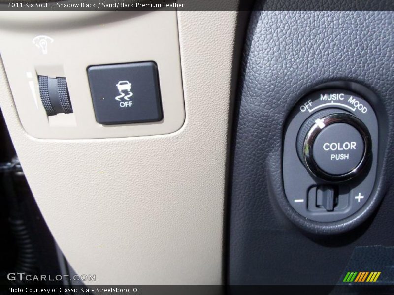 Shadow Black / Sand/Black Premium Leather 2011 Kia Soul !