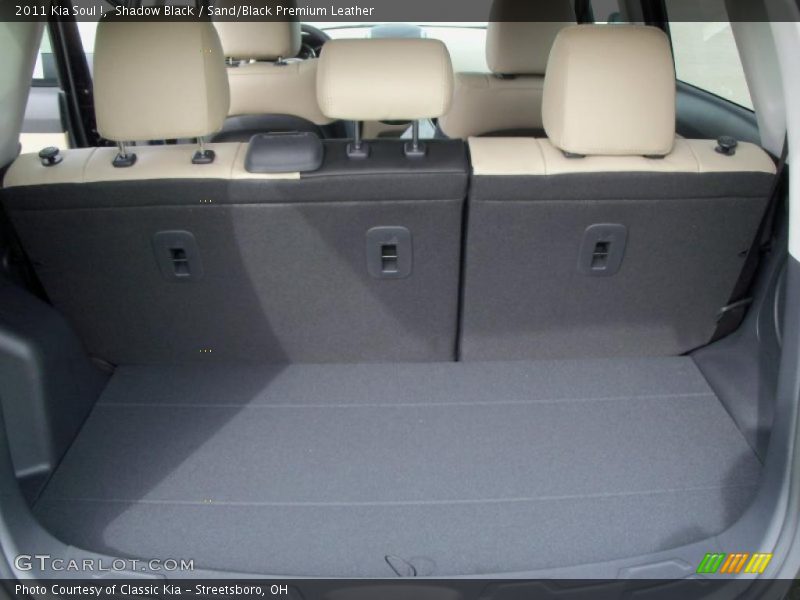 Shadow Black / Sand/Black Premium Leather 2011 Kia Soul !