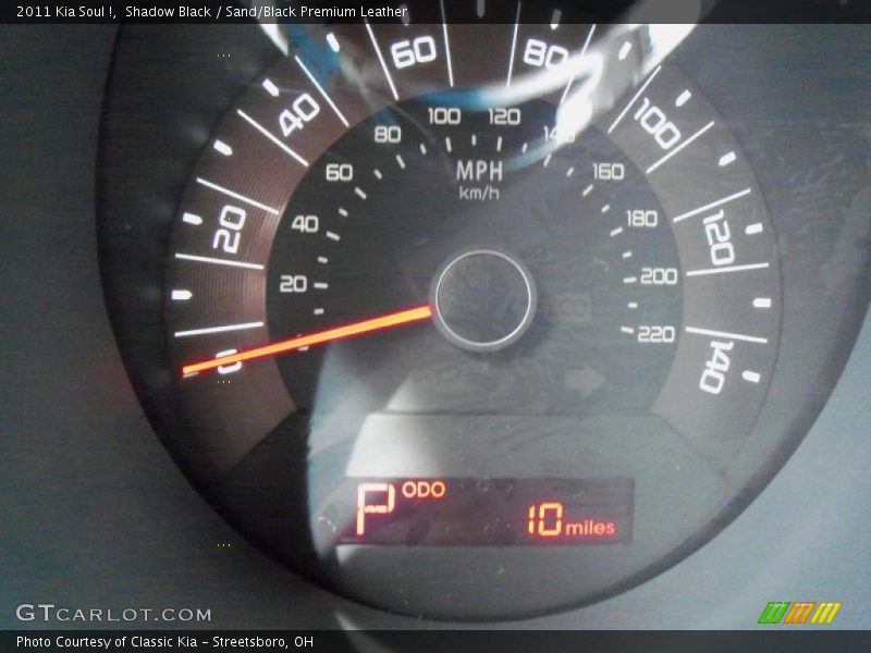 Shadow Black / Sand/Black Premium Leather 2011 Kia Soul !