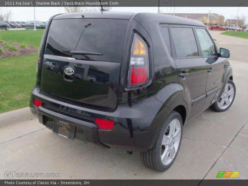Shadow Black / Sand/Black Houndstooth Cloth 2011 Kia Soul !