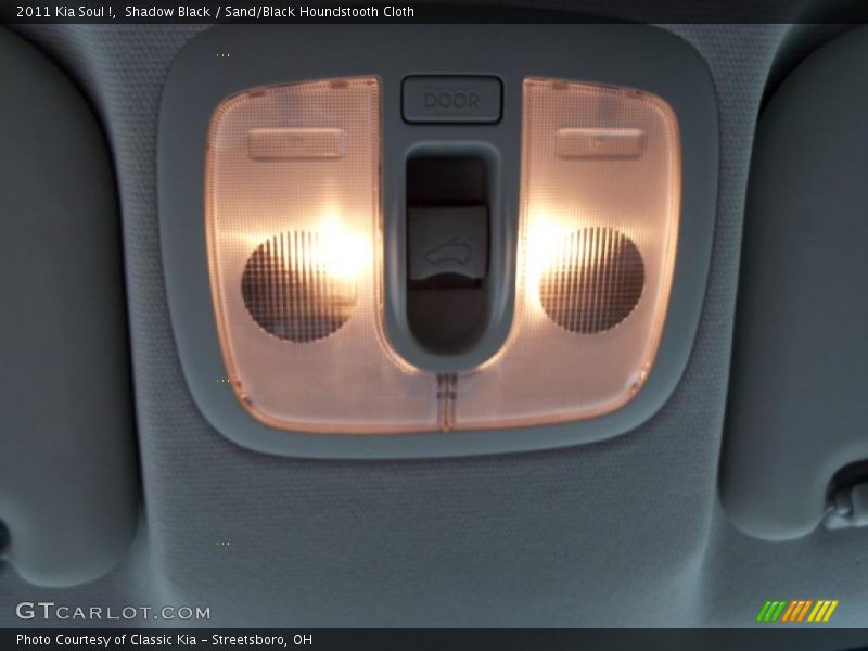 Shadow Black / Sand/Black Houndstooth Cloth 2011 Kia Soul !