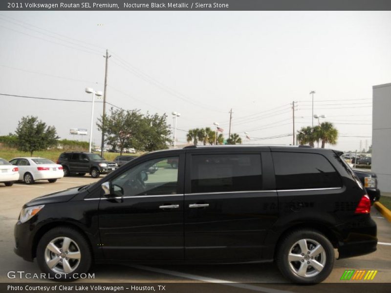 Nocturne Black Metallic / Sierra Stone 2011 Volkswagen Routan SEL Premium