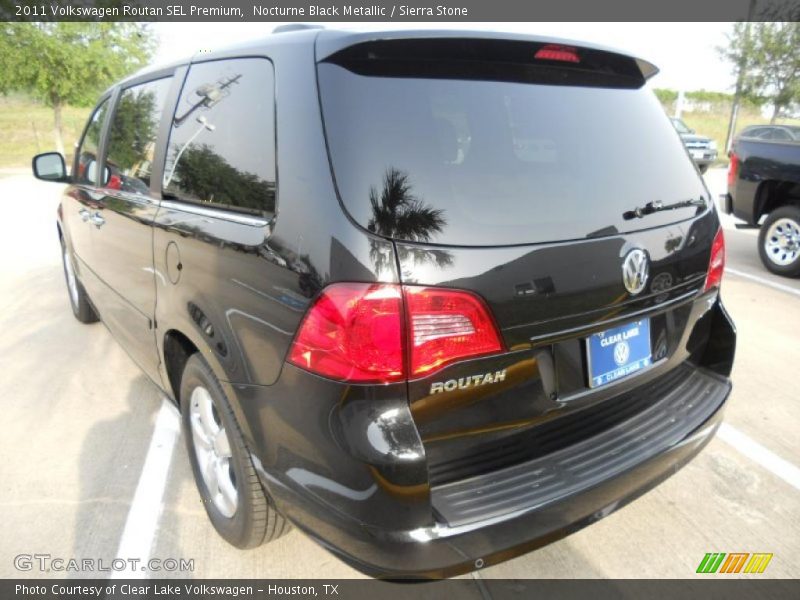 Nocturne Black Metallic / Sierra Stone 2011 Volkswagen Routan SEL Premium