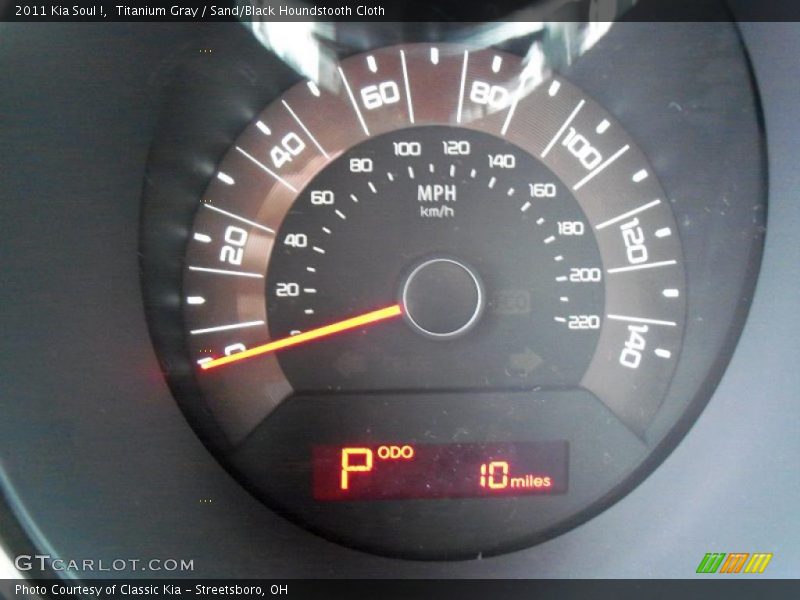 Titanium Gray / Sand/Black Houndstooth Cloth 2011 Kia Soul !