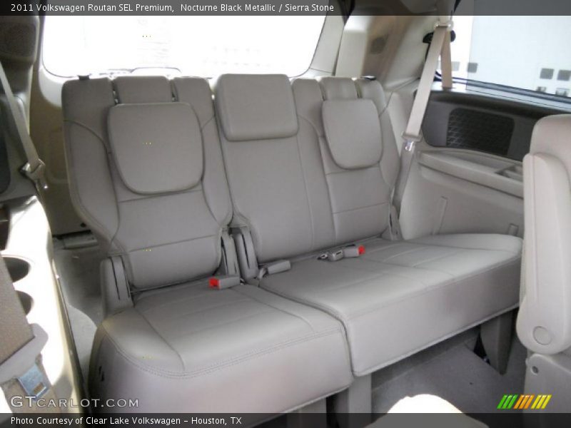Nocturne Black Metallic / Sierra Stone 2011 Volkswagen Routan SEL Premium
