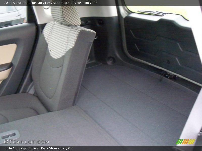 Titanium Gray / Sand/Black Houndstooth Cloth 2011 Kia Soul !