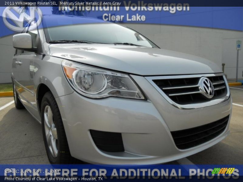 Mercury Silver Metallic / Aero Gray 2011 Volkswagen Routan SEL