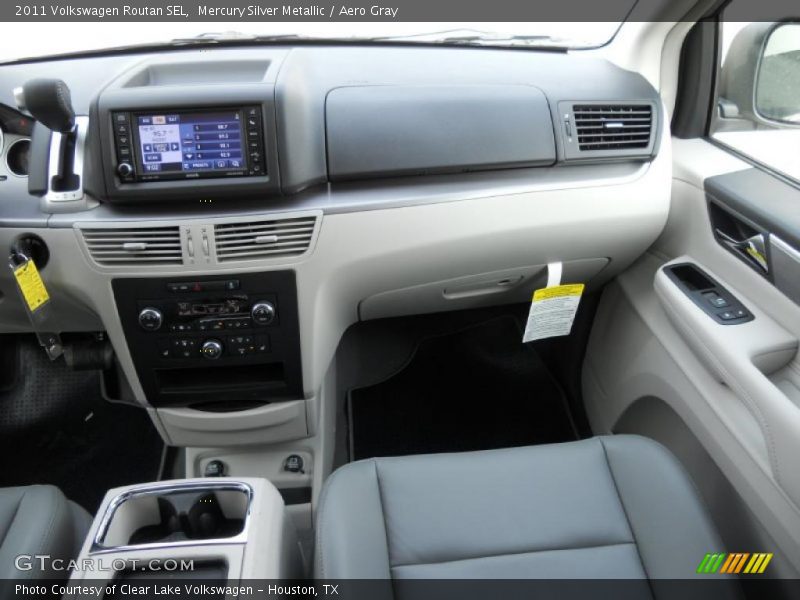 Mercury Silver Metallic / Aero Gray 2011 Volkswagen Routan SEL