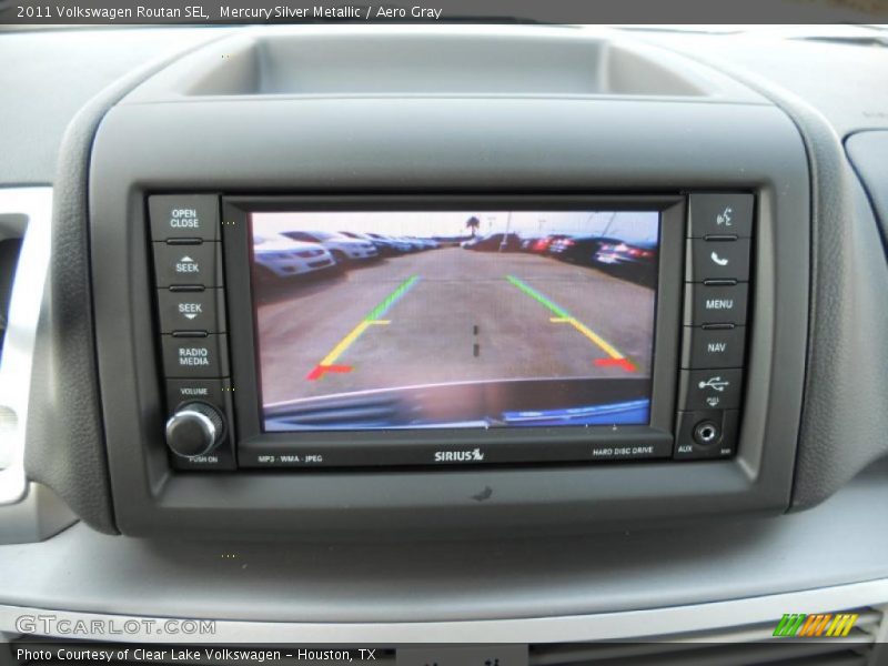 Mercury Silver Metallic / Aero Gray 2011 Volkswagen Routan SEL