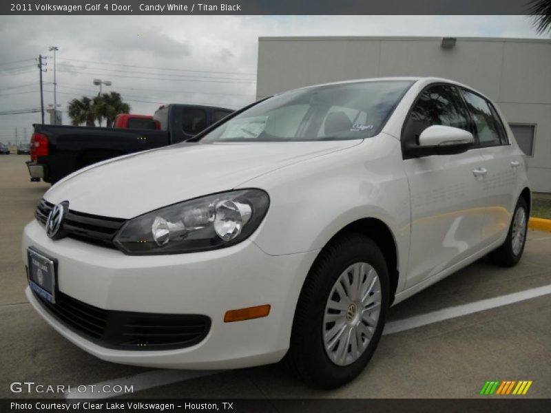 Candy White / Titan Black 2011 Volkswagen Golf 4 Door