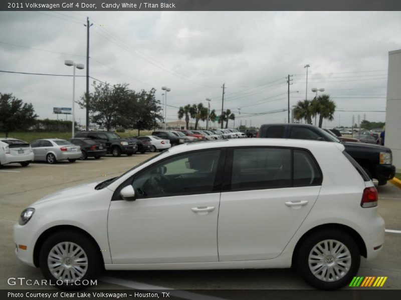 Candy White / Titan Black 2011 Volkswagen Golf 4 Door