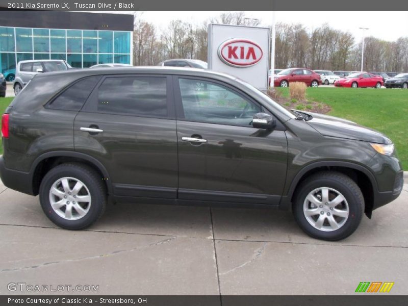 Tuscan Olive / Black 2011 Kia Sorento LX