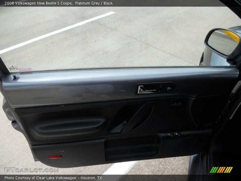 Door Panel of 2008 New Beetle S Coupe