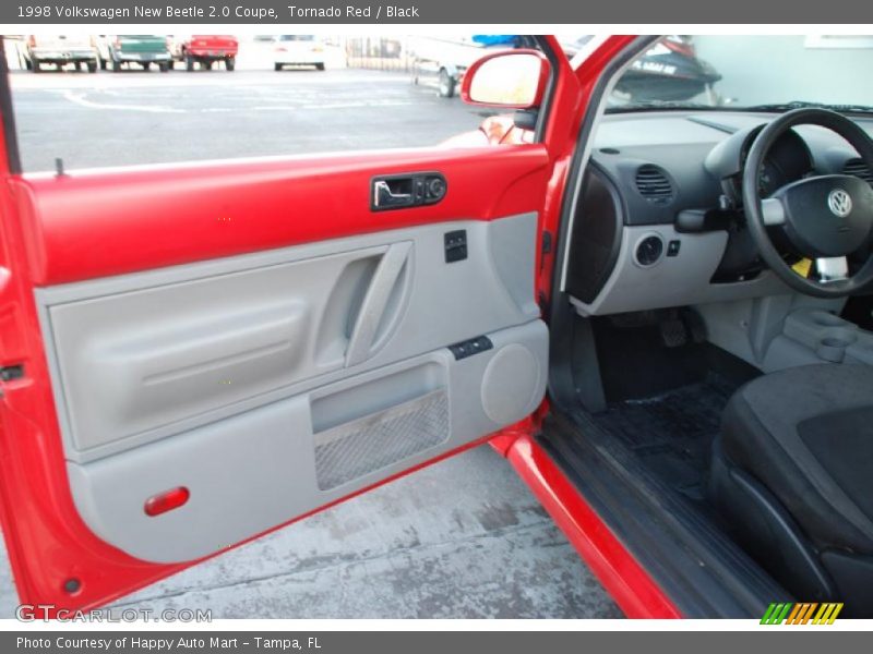 Door Panel of 1998 New Beetle 2.0 Coupe